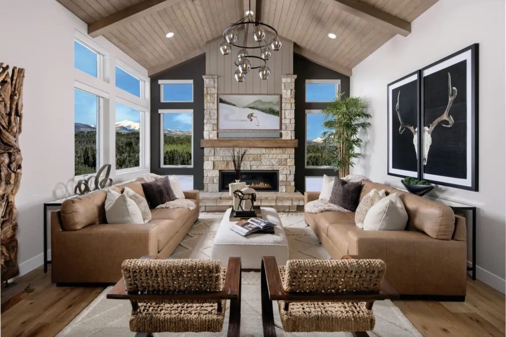 Hummingbird house Living Room